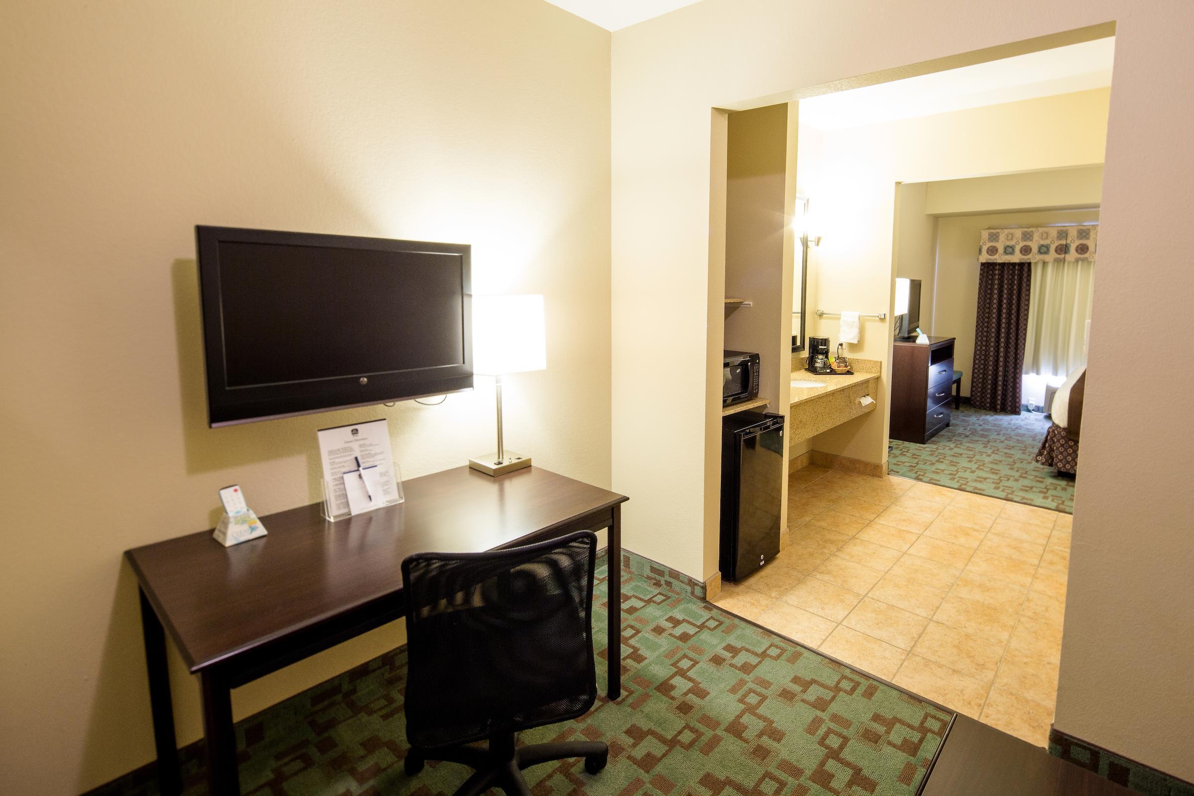 Best Western Plus Eastgate Inn & Suites Wichita Dış mekan fotoğraf