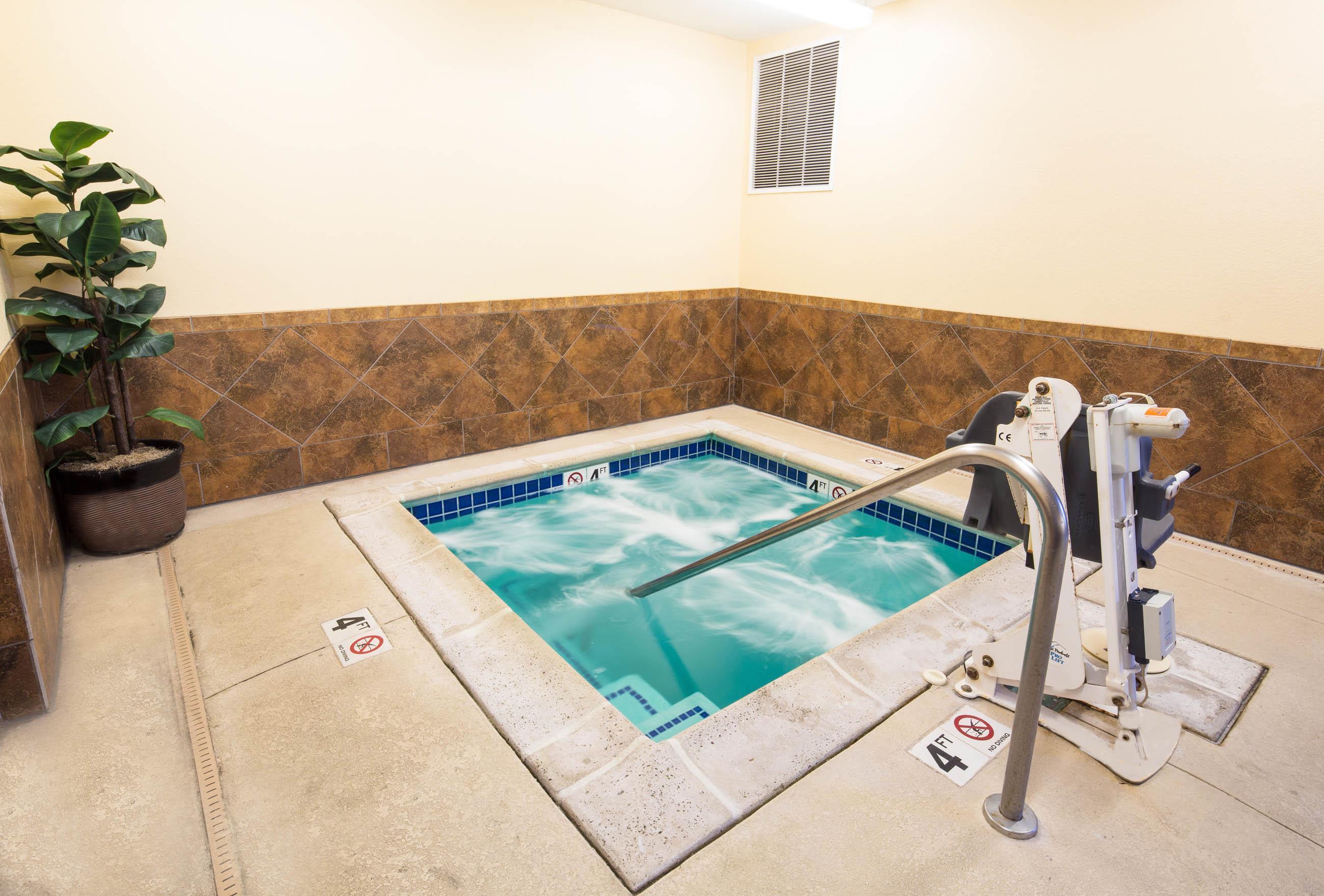 Best Western Plus Eastgate Inn & Suites Wichita Konforlar fotoğraf