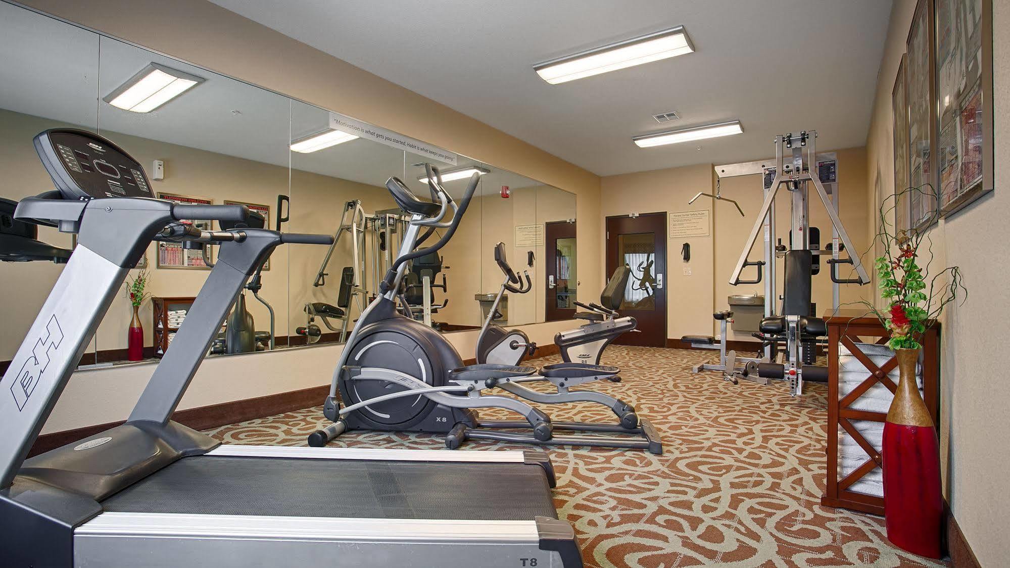 Best Western Plus Eastgate Inn & Suites Wichita Dış mekan fotoğraf