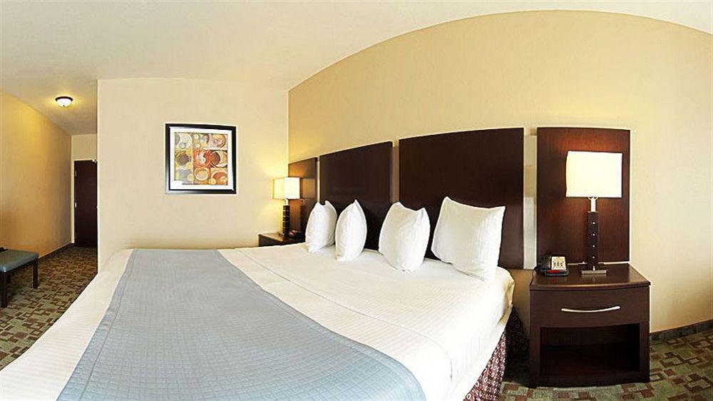 Best Western Plus Eastgate Inn & Suites Wichita Dış mekan fotoğraf